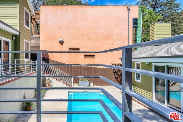 8621 Lookout Mountain Avenue, Los Angeles, CA 90046
