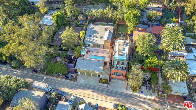 8621 Lookout Mountain Avenue, Los Angeles, CA 90046