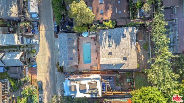 8621 Lookout Mountain Avenue, Los Angeles, CA 90046