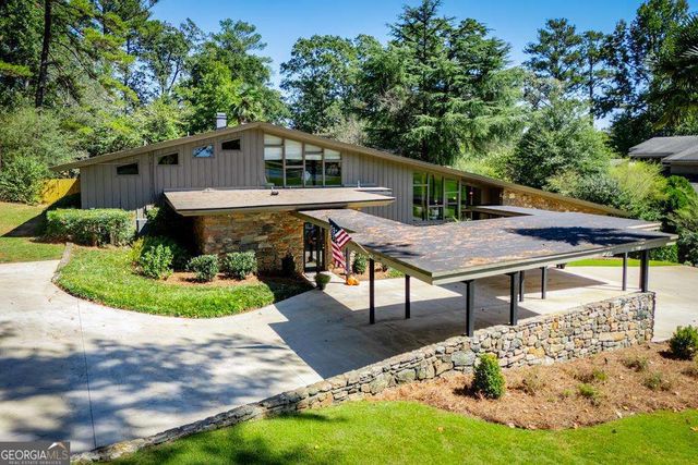 320 East Club Drive, Carrollton, GA 30117