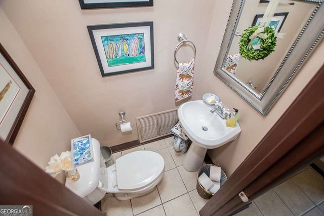 320 East Club Drive, Carrollton, GA 30117