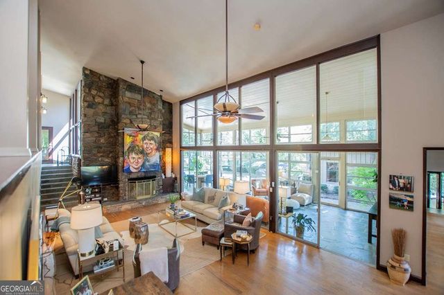 320 East Club Drive, Carrollton, GA 30117