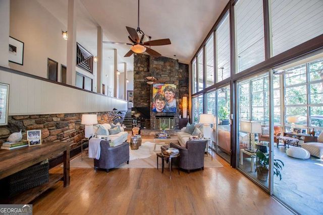 320 East Club Drive, Carrollton, GA 30117