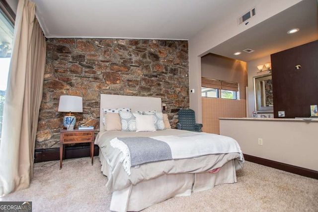 320 East Club Drive, Carrollton, GA 30117