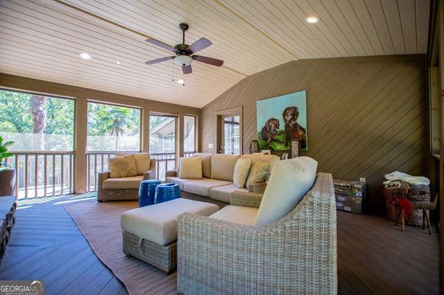 320 East Club Drive, Carrollton, GA 30117