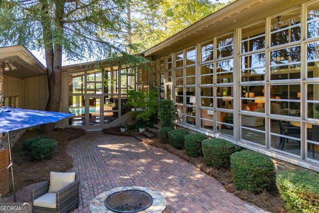 320 East Club Drive, Carrollton, GA 30117