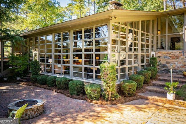 320 East Club Drive, Carrollton, GA 30117