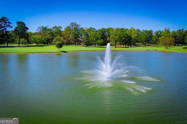 320 East Club Drive, Carrollton, GA 30117