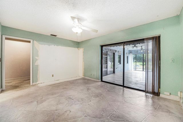 8421 Bonita Isle Drive, Lake Worth, FL 33467