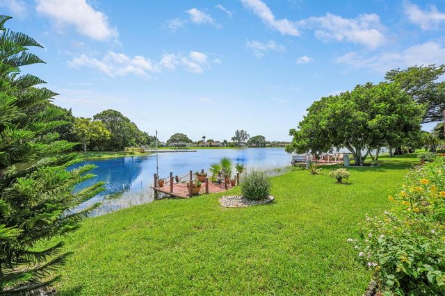 8421 Bonita Isle Drive, Lake Worth, FL 33467