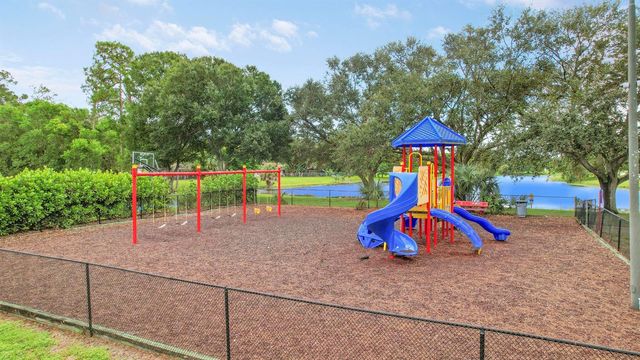 8421 Bonita Isle Drive, Lake Worth, FL 33467