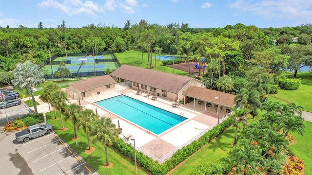 8421 Bonita Isle Drive, Lake Worth, FL 33467