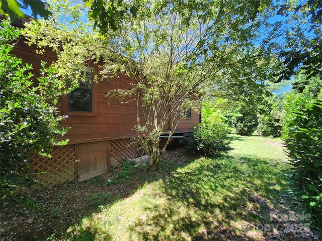 2978 NC 9 Highway, Black Mountain, NC 28711
