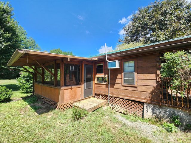 2978 NC 9 Highway, Black Mountain, NC 28711