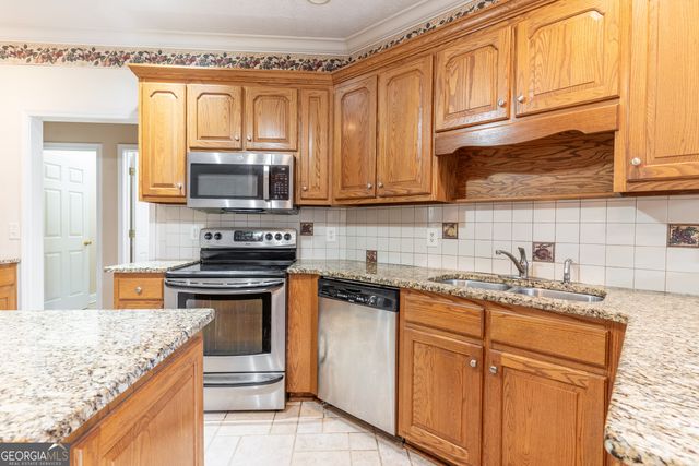 2101 NE Indian Shoals Drive, Loganville, GA 30052