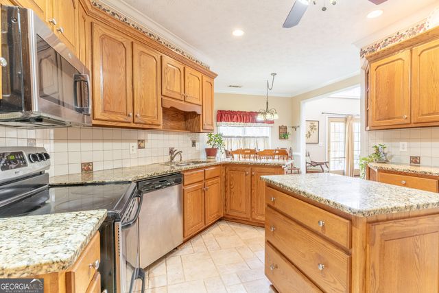 2101 NE Indian Shoals Drive, Loganville, GA 30052