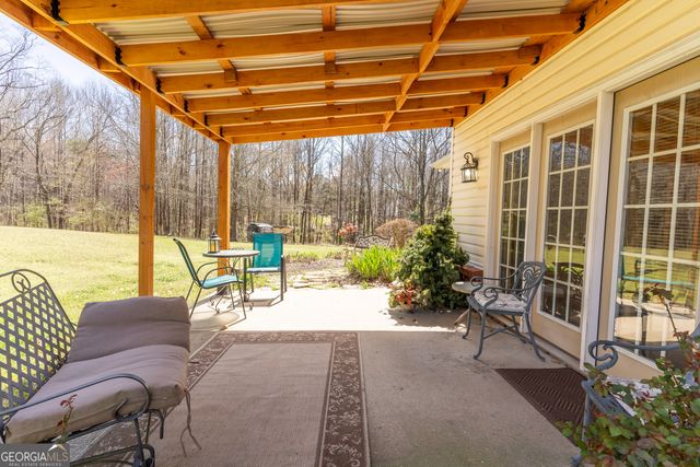 2101 NE Indian Shoals Drive, Loganville, GA 30052