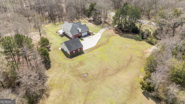 2101 NE Indian Shoals Drive, Loganville, GA 30052