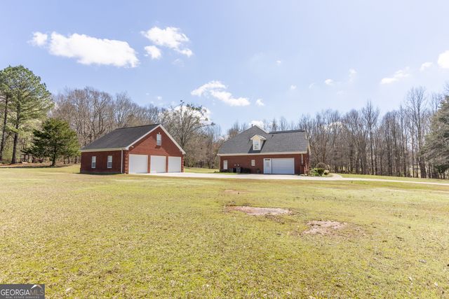 2101 NE Indian Shoals Drive, Loganville, GA 30052