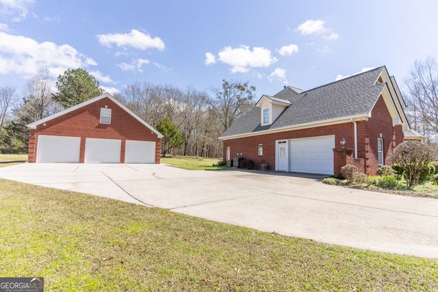 2101 NE Indian Shoals Drive, Loganville, GA 30052