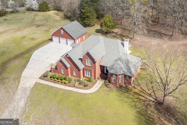 2101 NE Indian Shoals Drive, Loganville, GA 30052