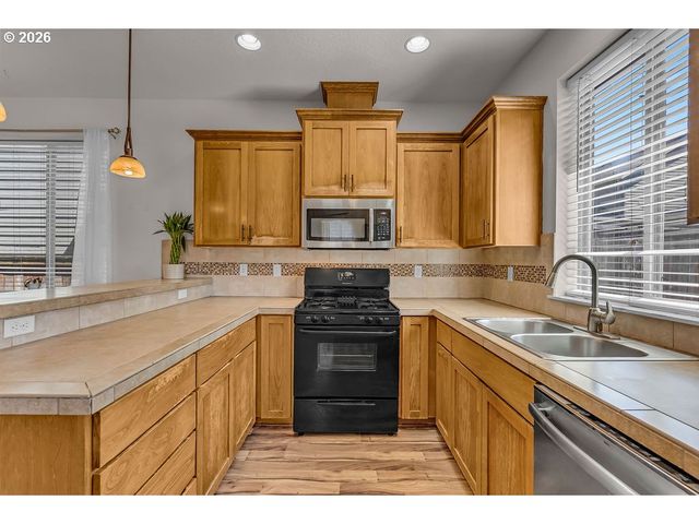 12662 ANITA Pl, Oregon City, OR 97045