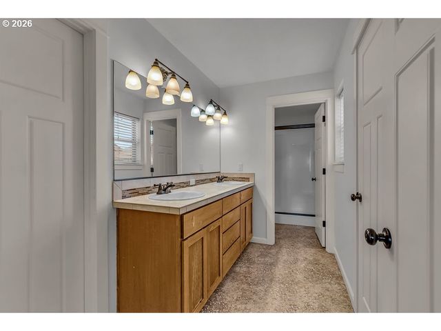 12662 ANITA Pl, Oregon City, OR 97045