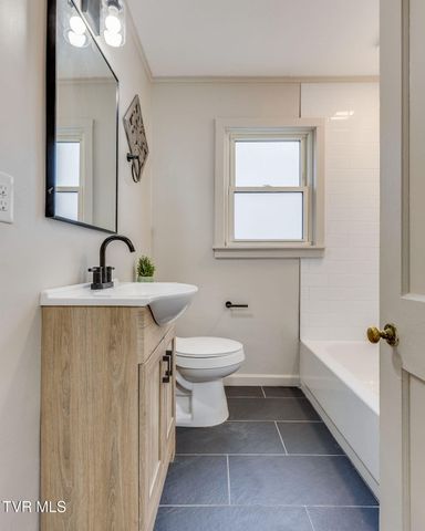 617 Lamont Street, Johnson City, TN 37604