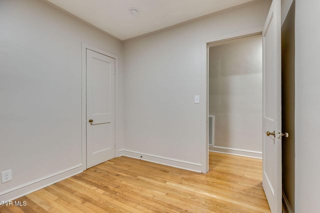 617 Lamont Street, Johnson City, TN 37604