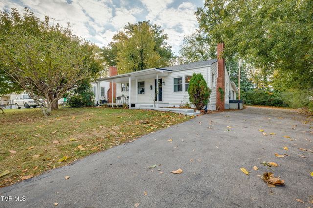 617 Lamont Street, Johnson City, TN 37604