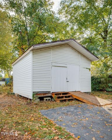 617 Lamont Street, Johnson City, TN 37604