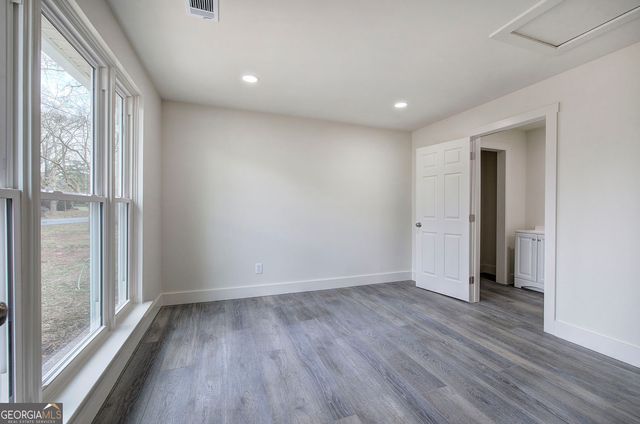 30 Grove Circle, Cartersville, GA 30120