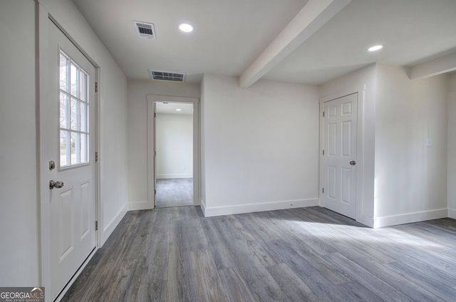 30 Grove Circle, Cartersville, GA 30120