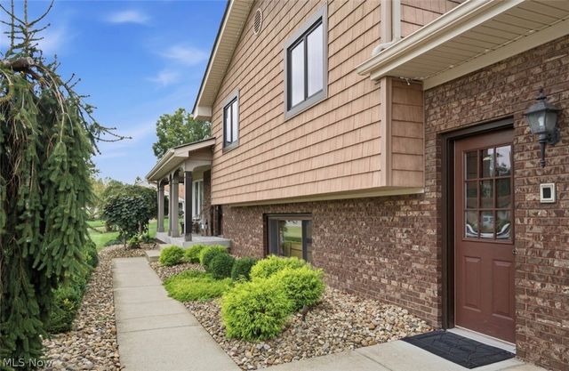 5652 Bonnell Drive, Youngstown, OH 44512