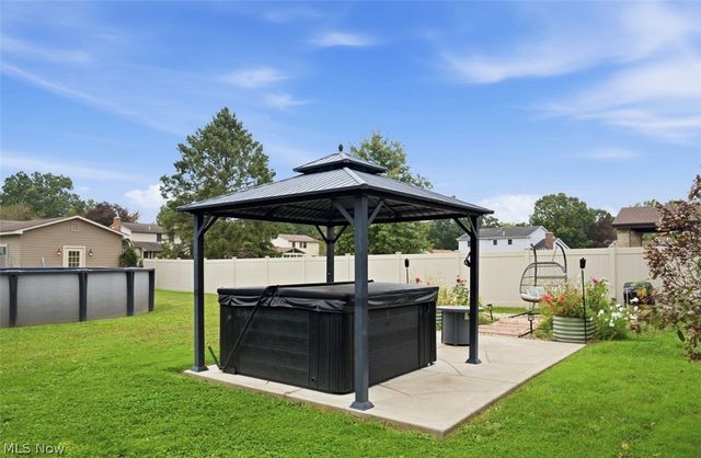 5652 Bonnell Drive, Youngstown, OH 44512