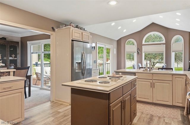 5652 Bonnell Drive, Youngstown, OH 44512