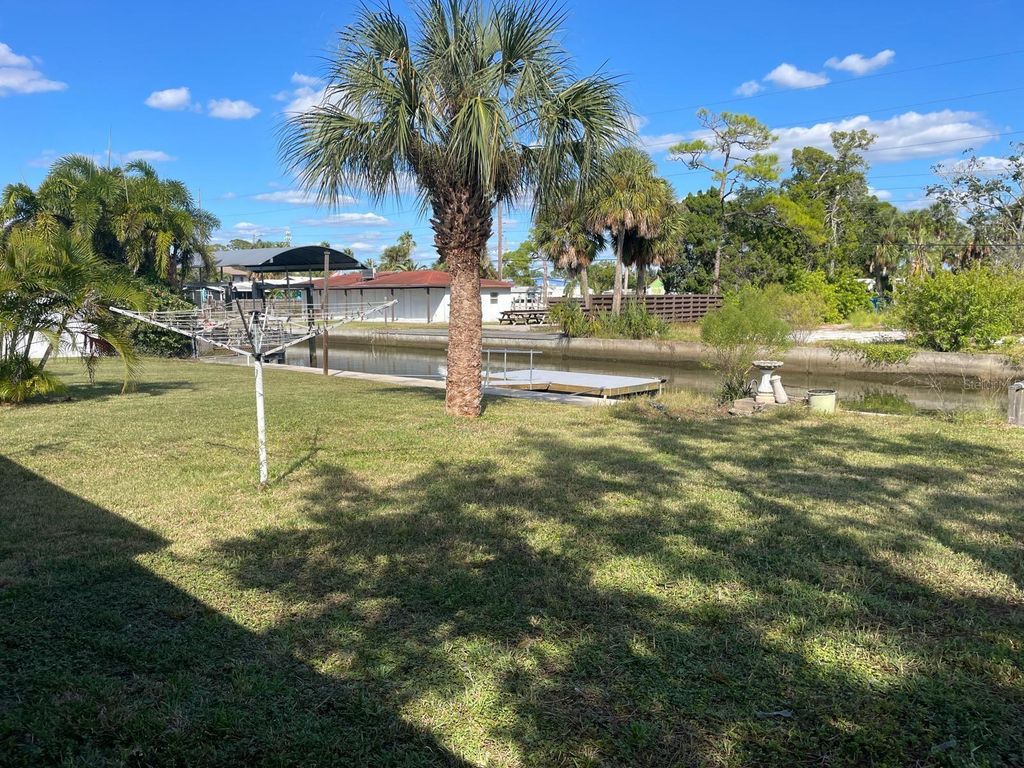 Image 14 of property listing at 13900 MURIEL AVENUE, Hudson, FL 34667