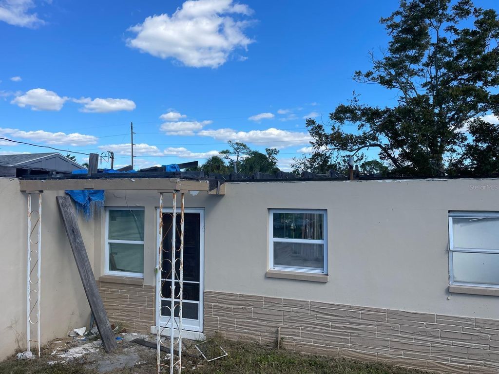 Image 6 of property listing at 13900 MURIEL AVENUE, Hudson, FL 34667