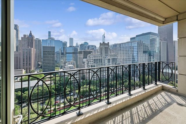 840 N Lake Shore Drive 1803, Chicago, IL 60611