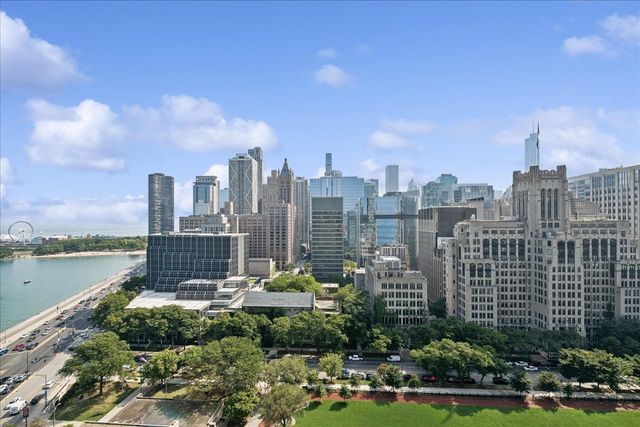 840 N Lake Shore Drive 1803, Chicago, IL 60611