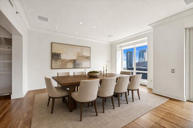 840 N Lake Shore Drive 1803, Chicago, IL 60611