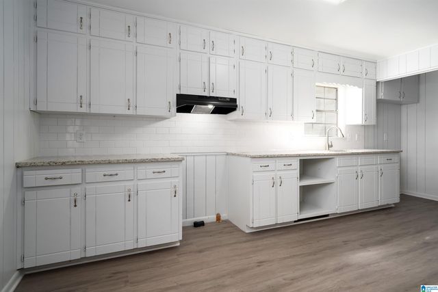 1820 33RD STREET ENSLEY, Birmingham, AL 35208