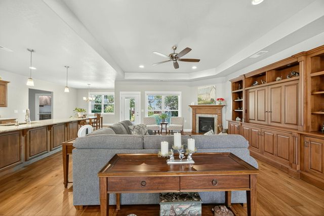 1407 Rustler Peak Street, Central Point, OR 97502