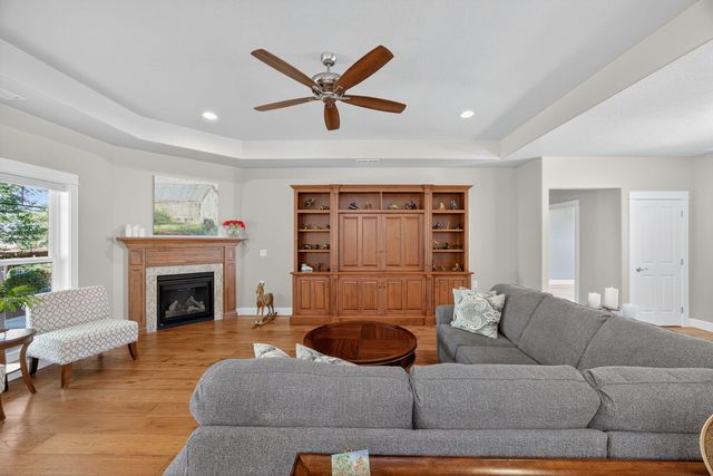 1407 Rustler Peak Street, Central Point, OR 97502