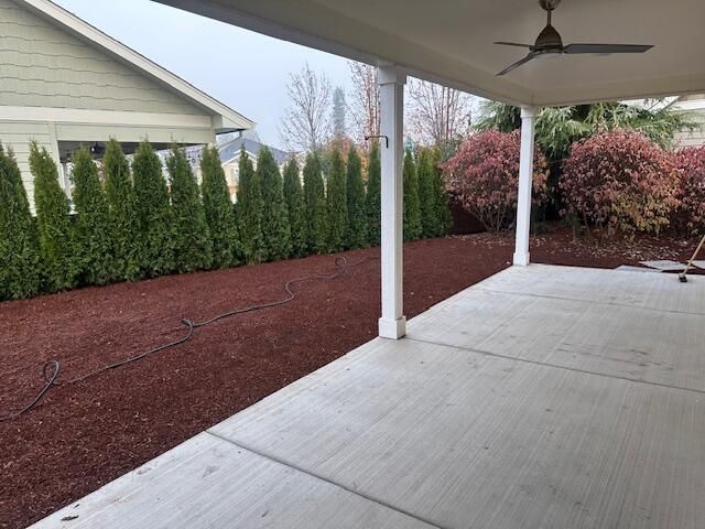 1407 Rustler Peak Street, Central Point, OR 97502