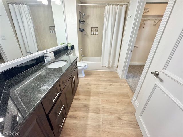 260 East Flamingo Road 203, Las Vegas, NV 89169