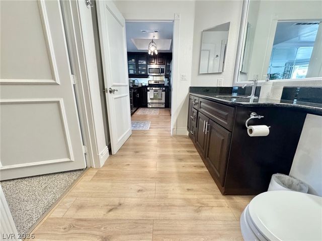 260 East Flamingo Road 203, Las Vegas, NV 89169