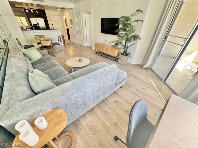 260 East Flamingo Road 203, Las Vegas, NV 89169