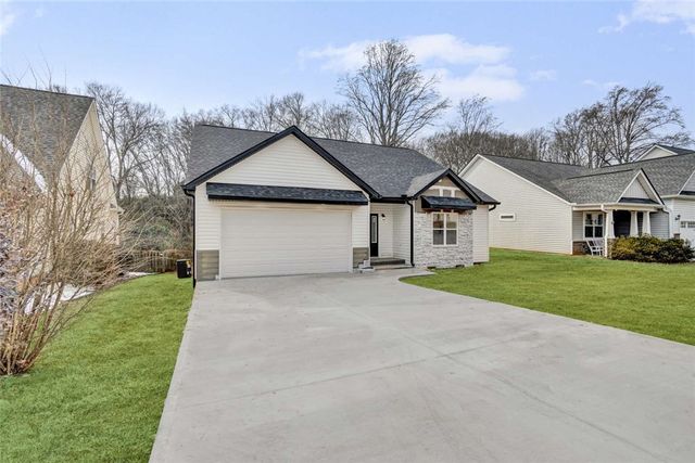 214 Streams Way, Anderson, SC 29625