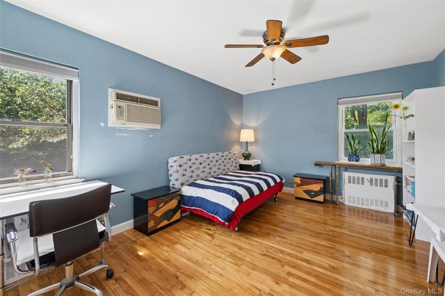 196-30 67th Avenue 1, Fresh Meadows, NY 11365